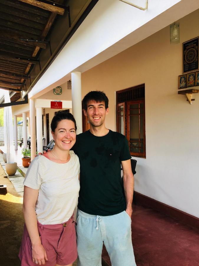 Kumari Guest House Polonnaruwa Exteriör bild