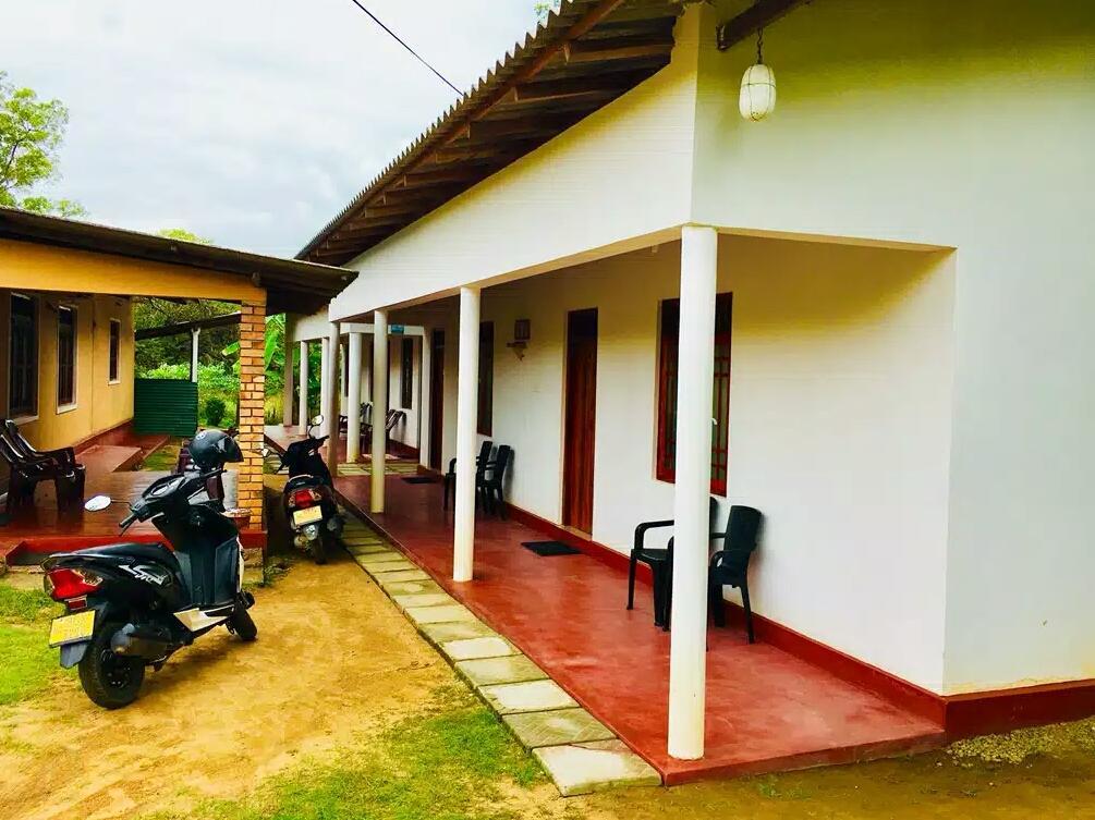 Kumari Guest House Polonnaruwa Exteriör bild