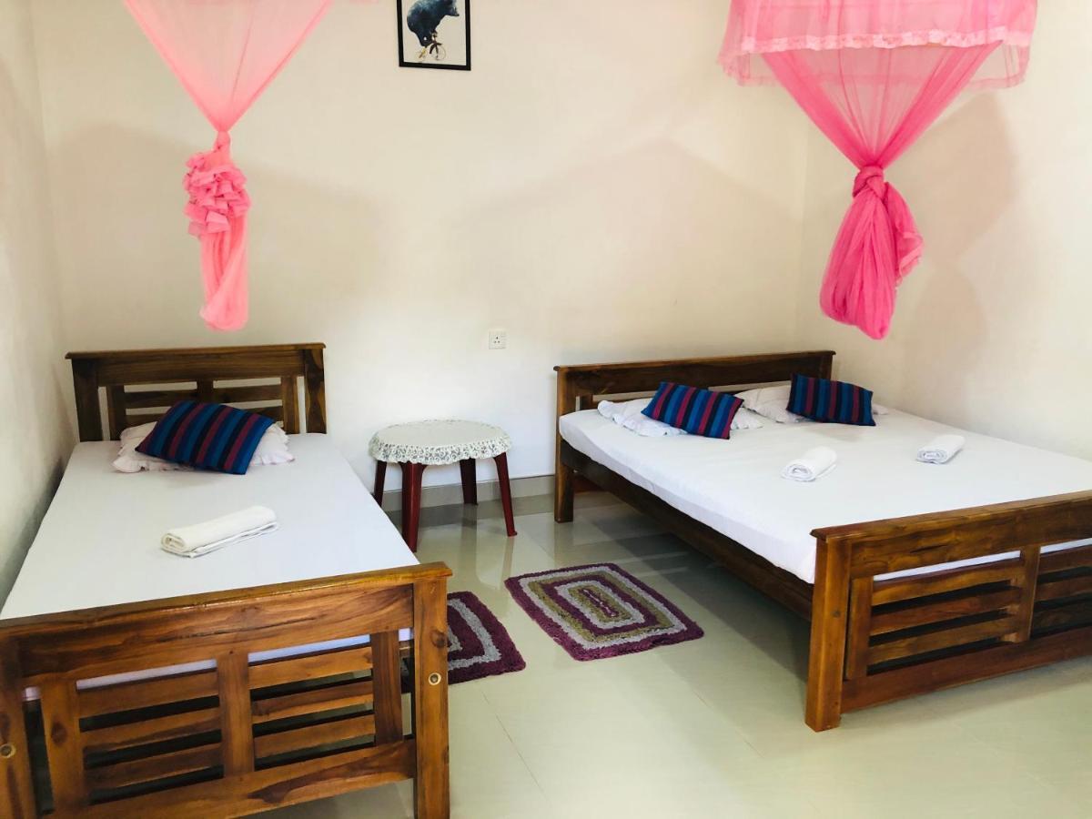 Kumari Guest House Polonnaruwa Exteriör bild